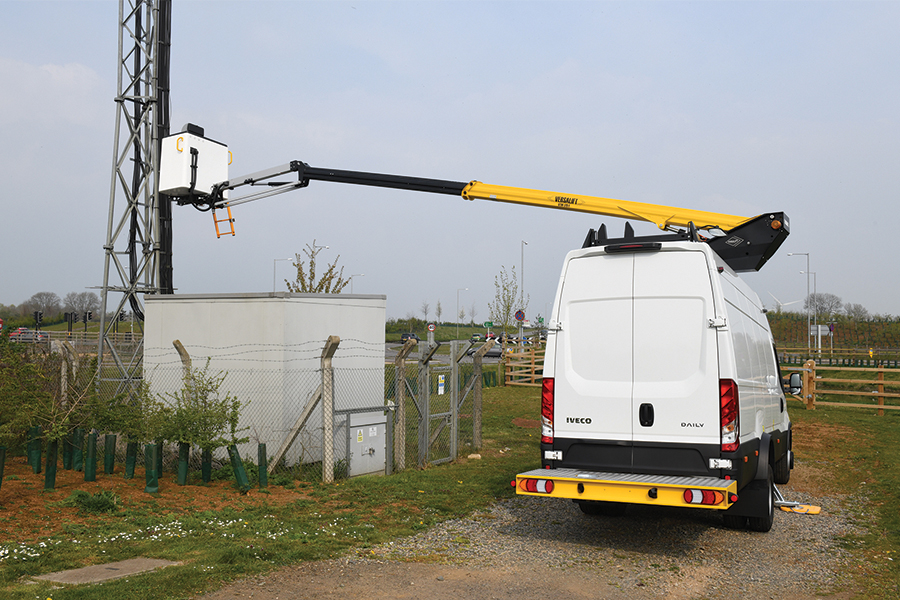 Van mounted lift: VTM from behind