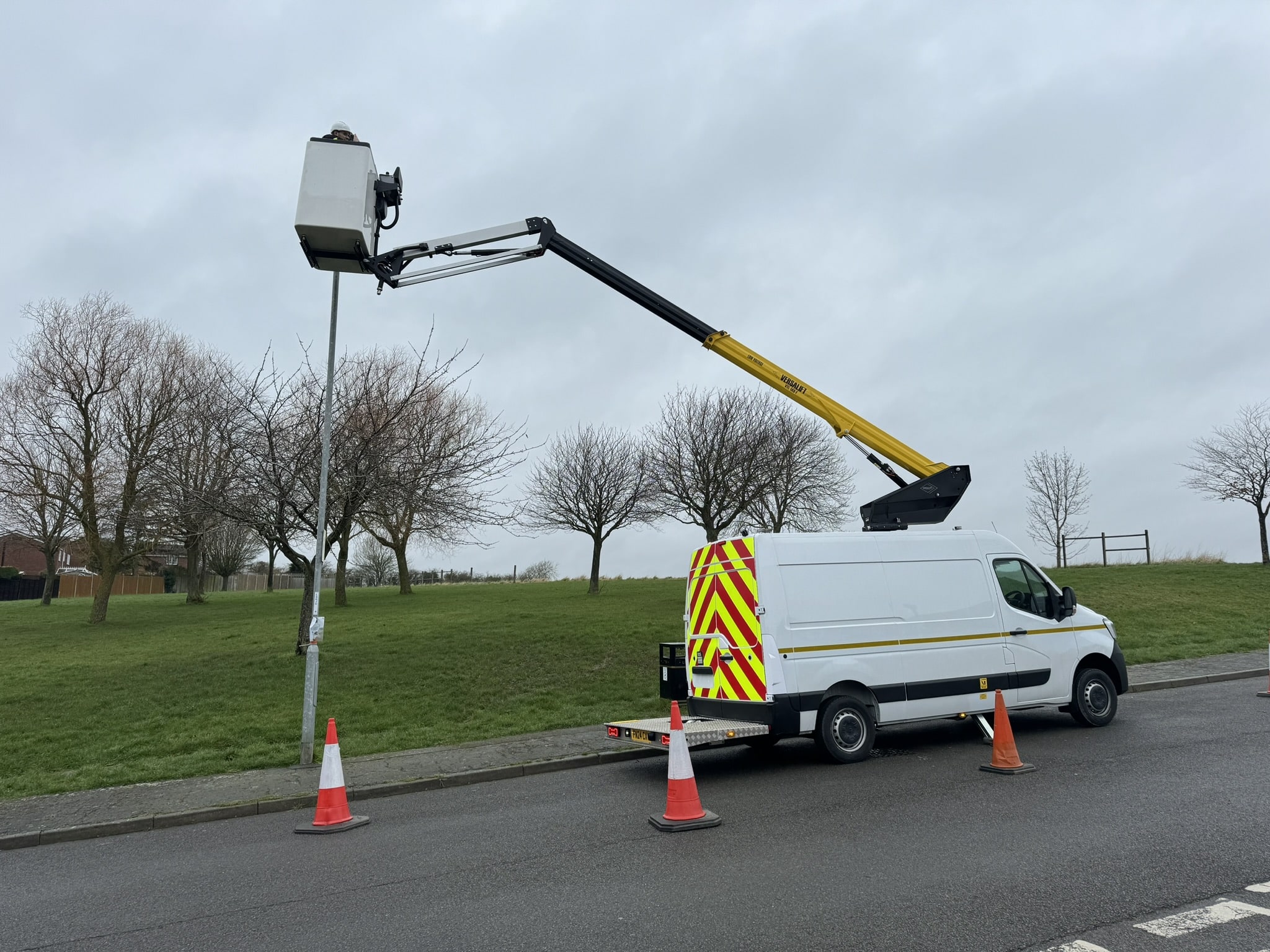 Versalift Van Mount on a Street Light