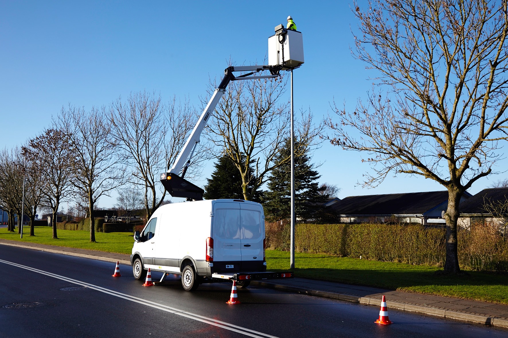 Versalift Van on a Street Light